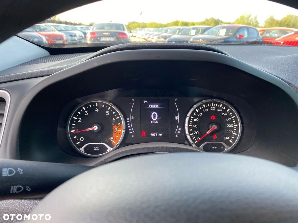 Jeep Renegade 1.6 E-TorQ Longitude FWD - 16