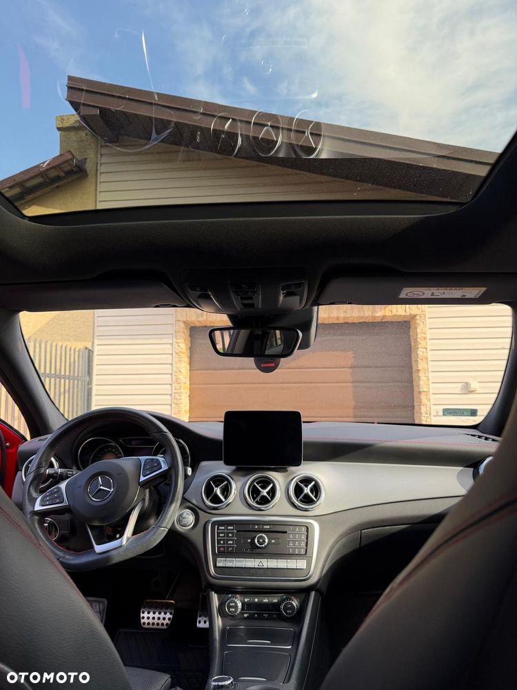 Mercedes-Benz GLA 220 4-Matic AMG Line - 11