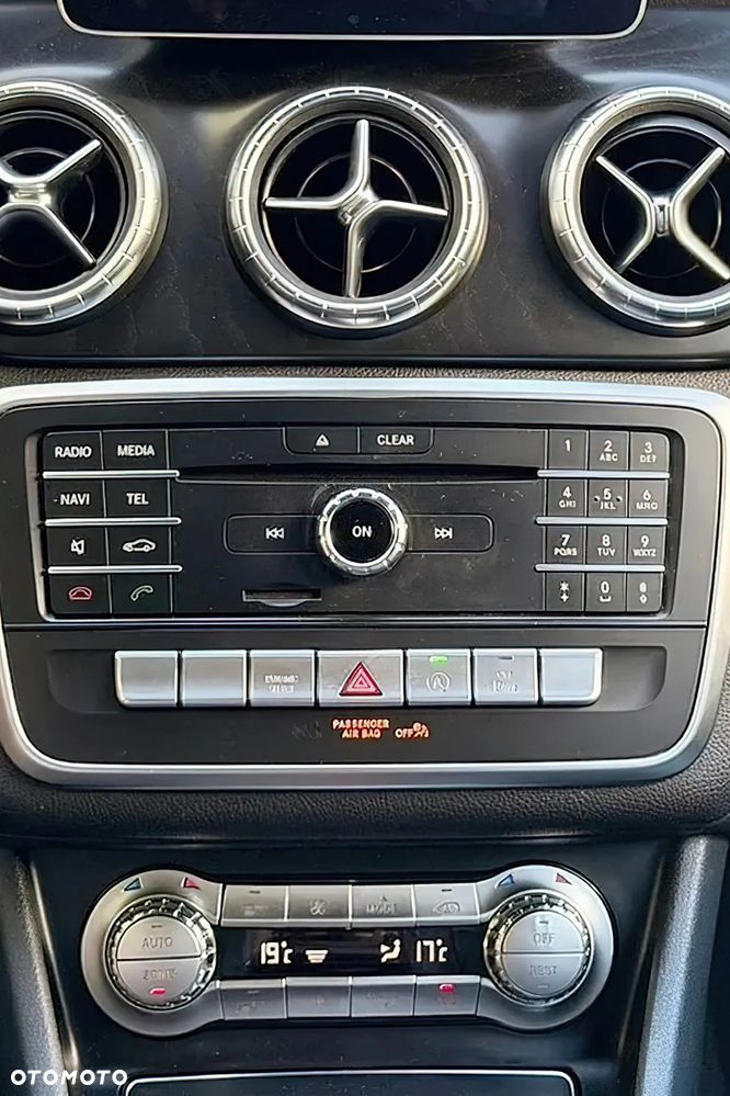 Mercedes-Benz CLA 250 4Matic 7G-DCT UrbanStyle Edition - 7
