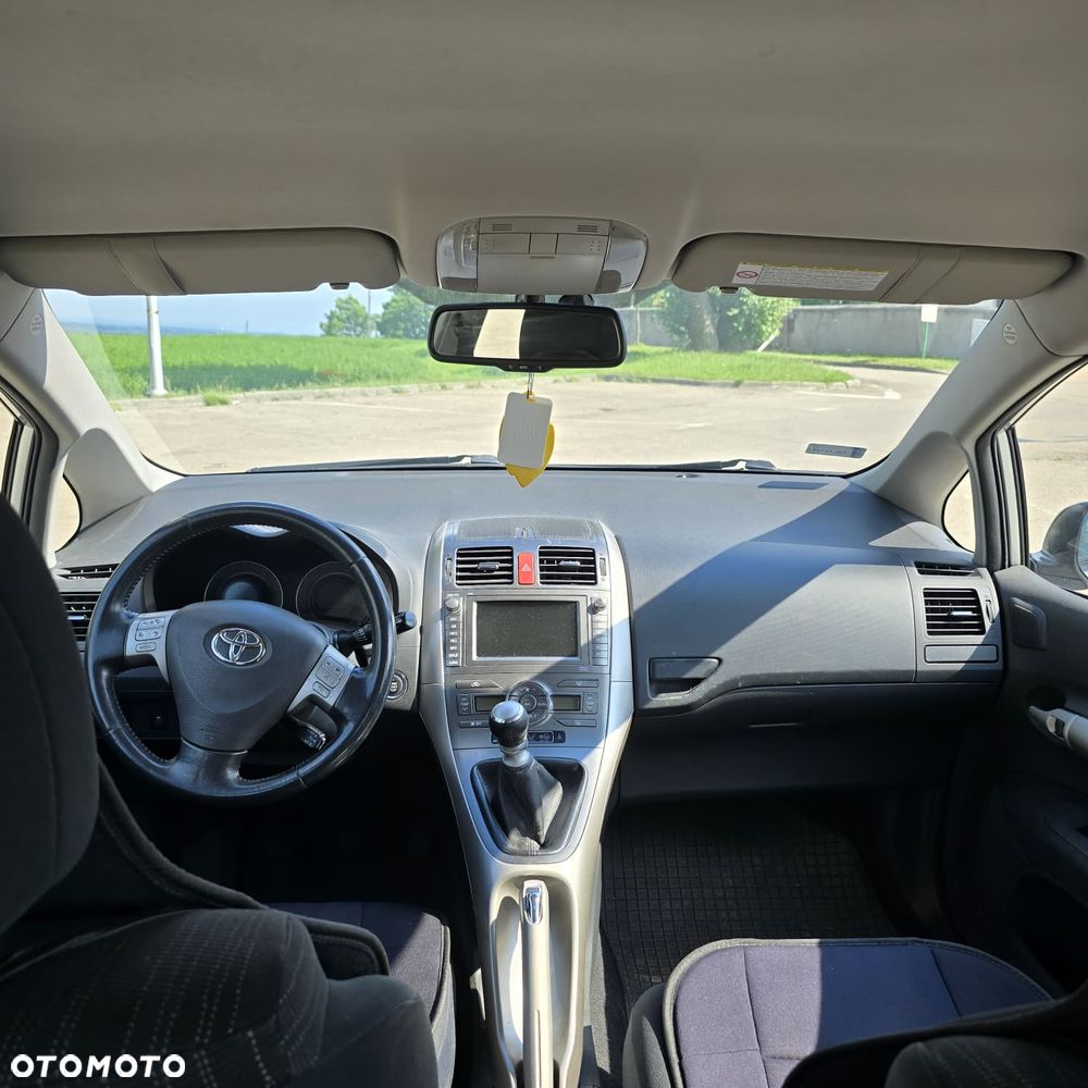 Toyota Auris 2.0 D-4D Premium - 11