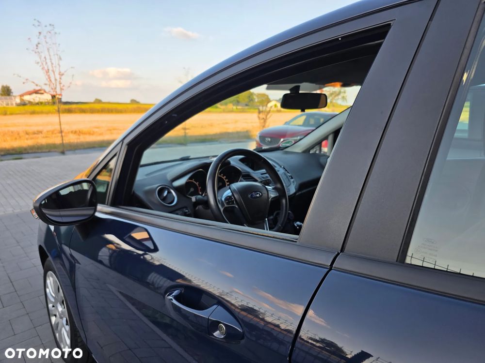 Ford Fiesta 1.25 Trend - 21