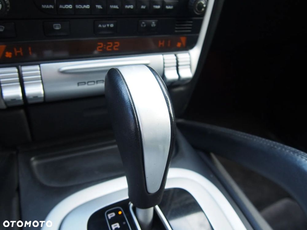 Porsche Cayenne Turbo - 29