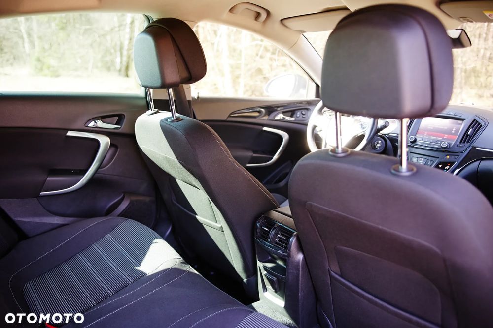 Opel Insignia 2.0 CDTI automatik Business Edition - 24