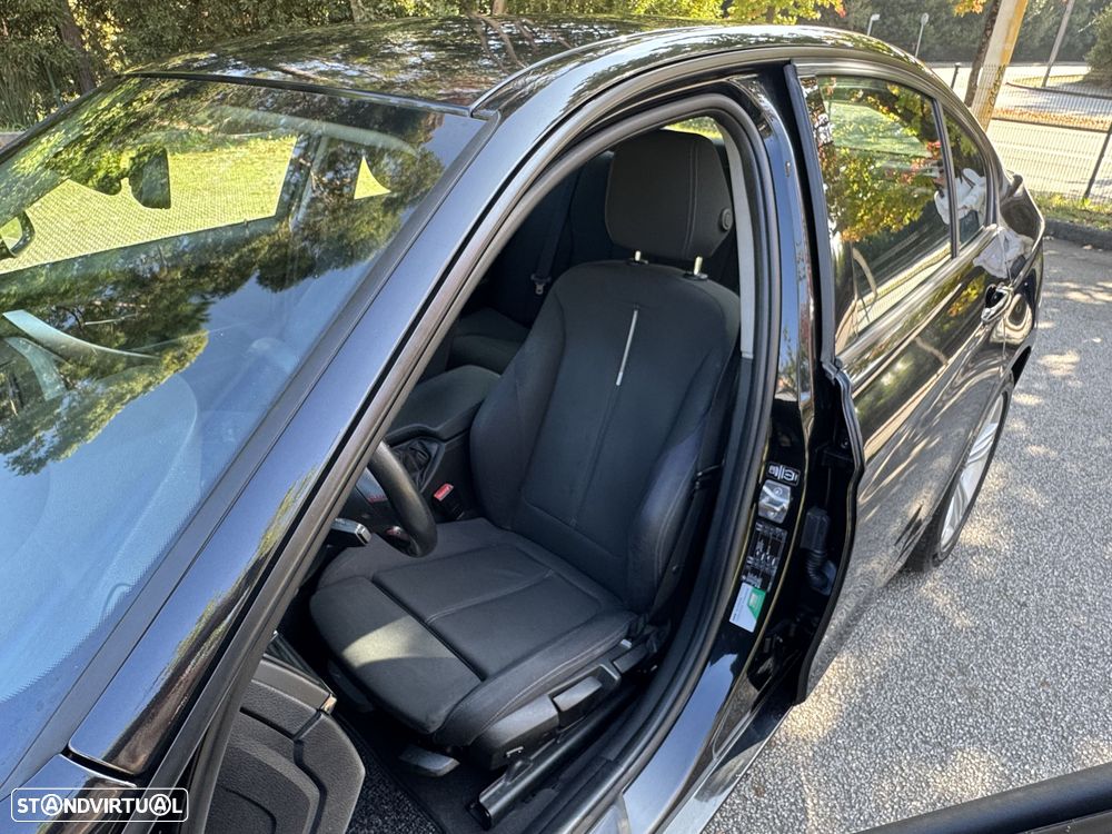BMW 318 d Line Sport - 18