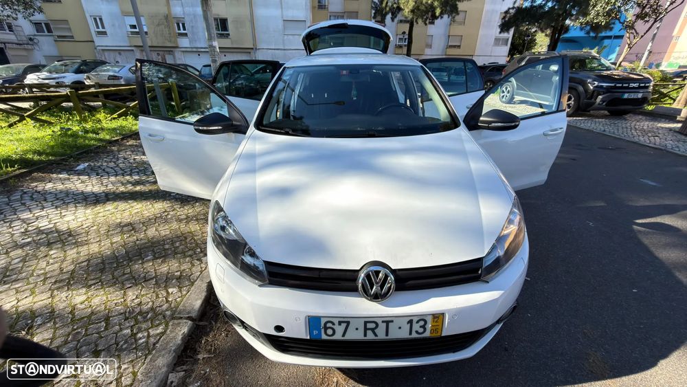 VW Golf 1.6 TDi DPF BlueMotion MATCH - 4