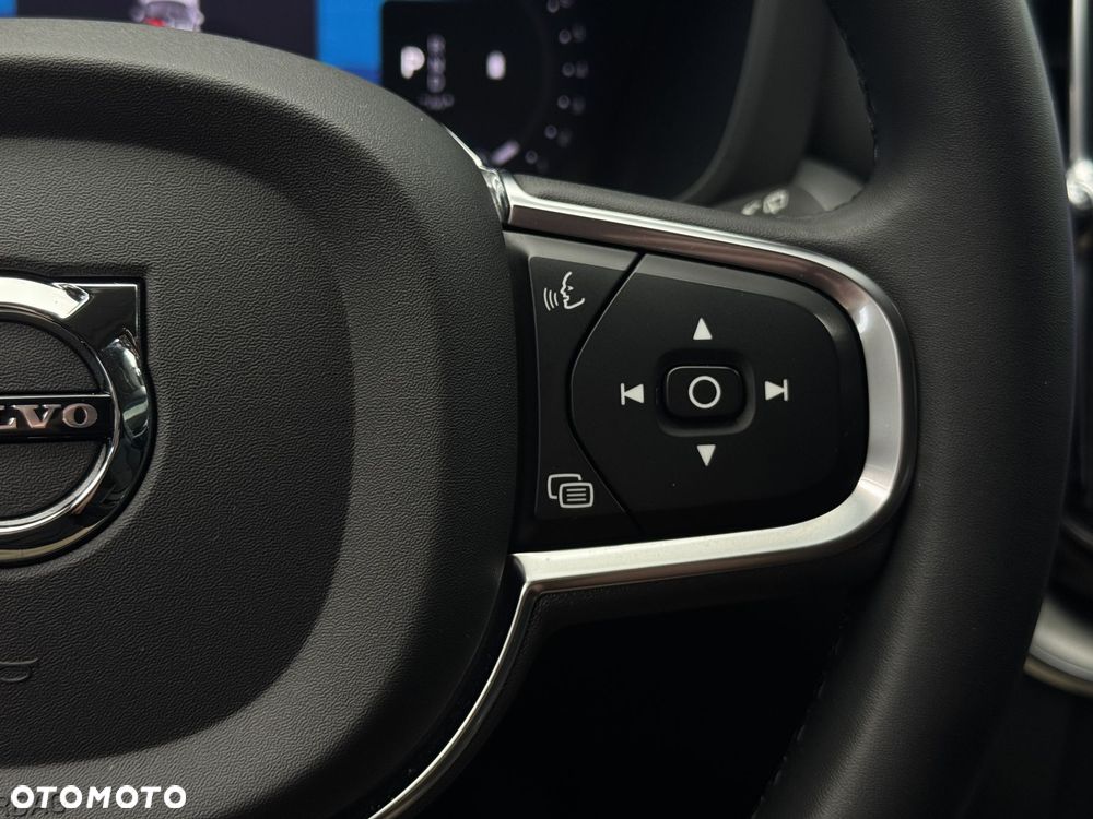 Volvo XC 60 B4 B Core - 25