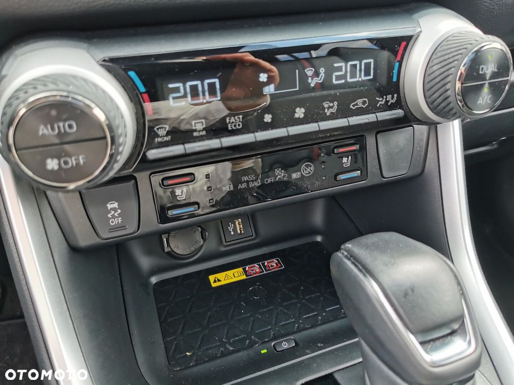 Toyota RAV4 2.5 Plug-In Hybrid Style 4x4 - 26