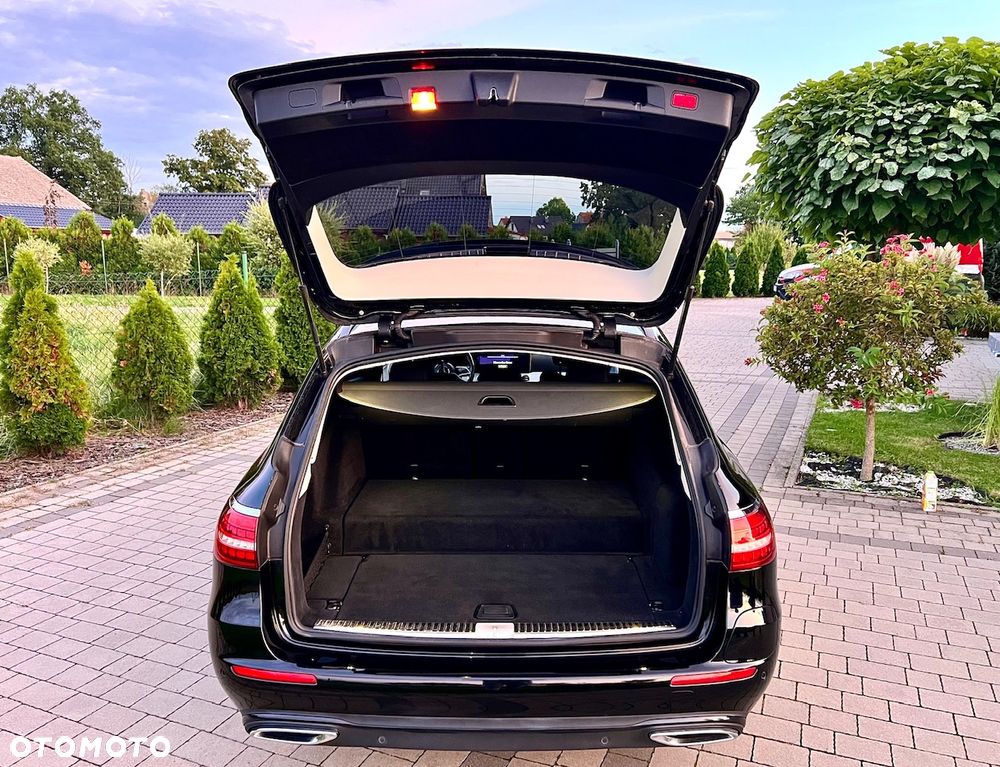 Mercedes-Benz Klasa E 220 d 4Matic 9G-TRONIC Avantgarde - 21