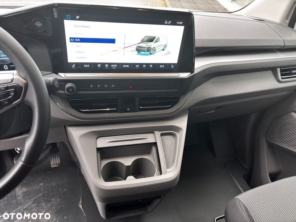 Volkswagen Transporter Plus PanAmericana L2 2.0 TDI 150 KM  8-automat 6m - 14