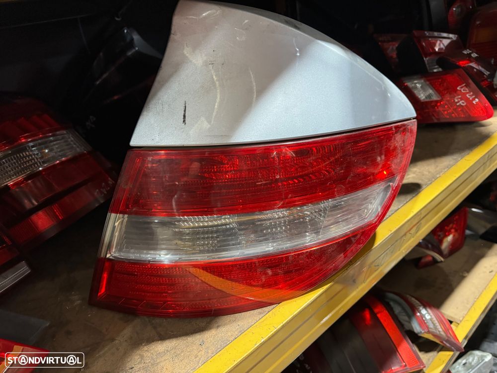 Farolim traseiro direito Mercedes Sportcoupe - 1