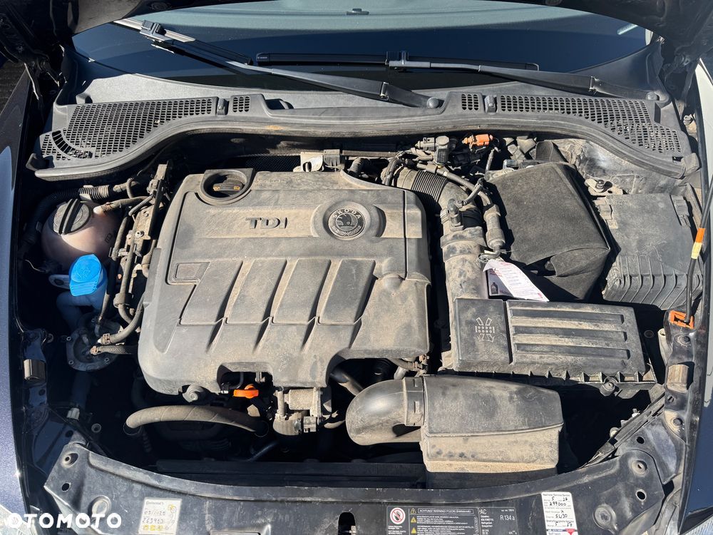 Skoda Octavia 2.0 TDI DPF RS - 21