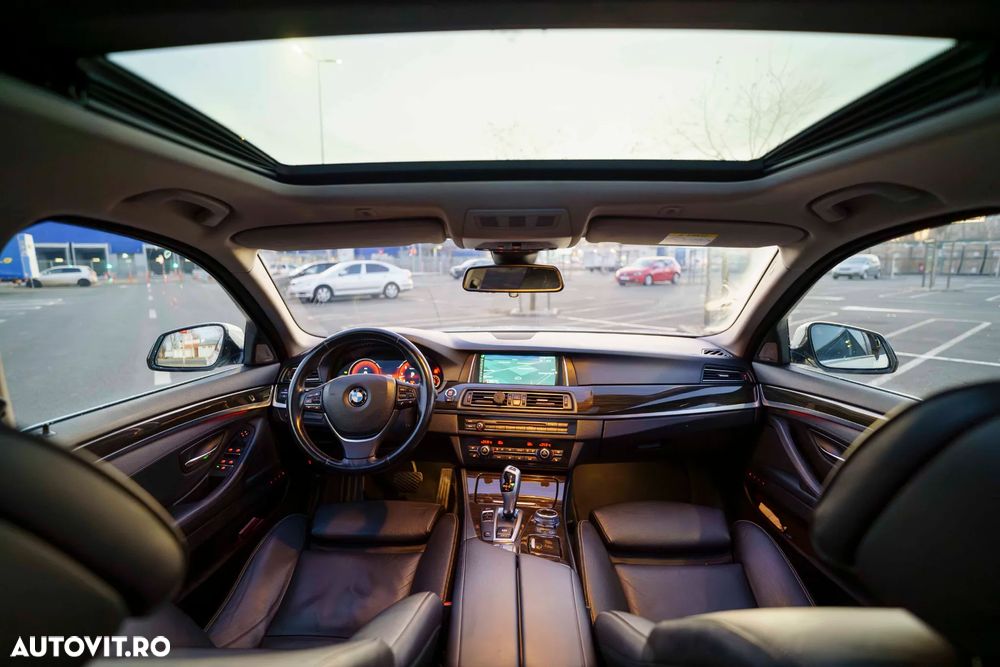 BMW Seria 5 530d Sport-Aut. Luxury Line - 17
