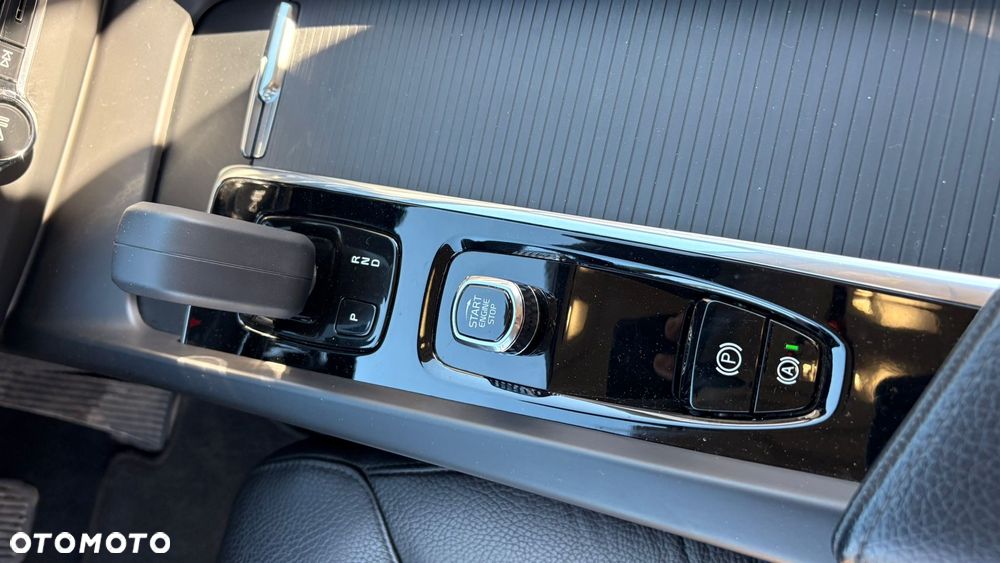 Volvo XC 60 B4 D Geartronic Momentum - 13