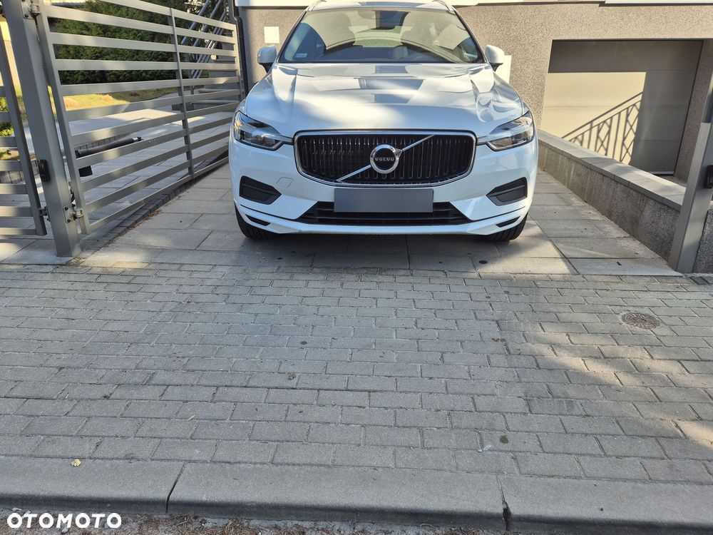 Volvo XC 60 D3 Momentum Pro - 2