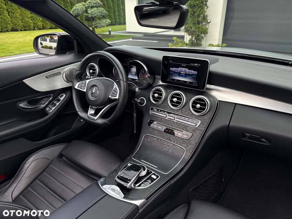 Mercedes-Benz Klasa C 200 9G-TRONIC AMG Line - 32