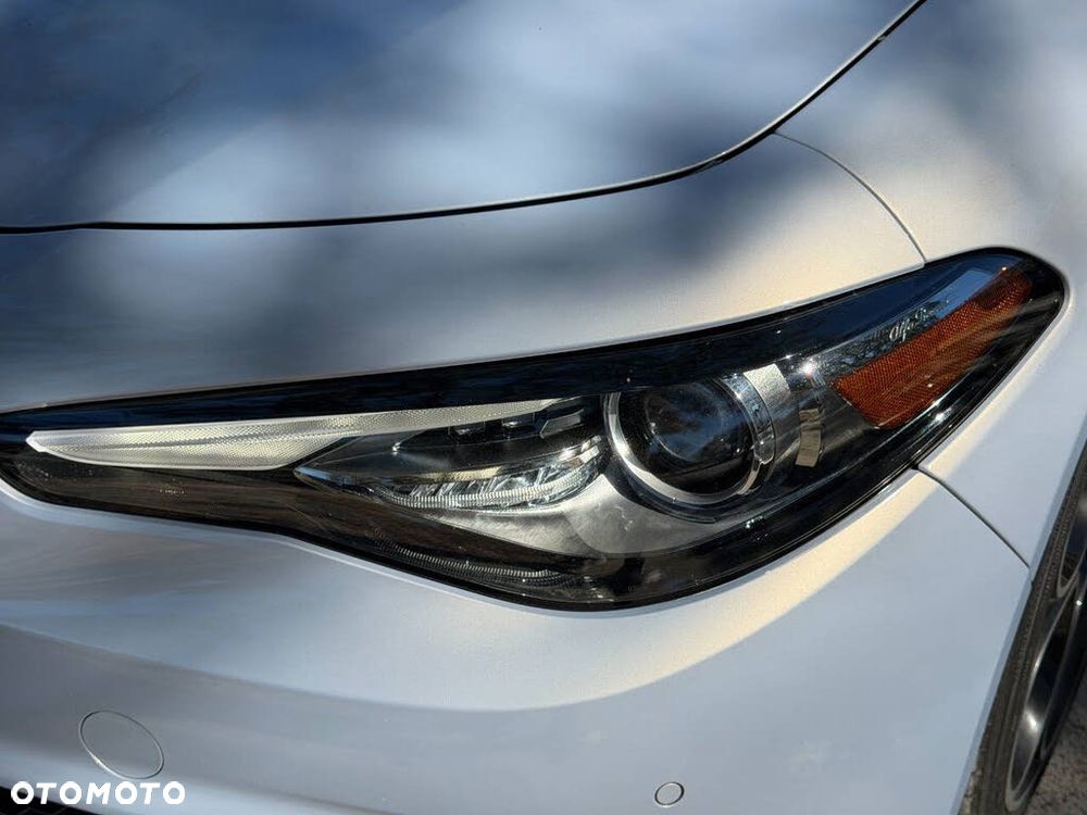 Alfa Romeo Giulia - 6