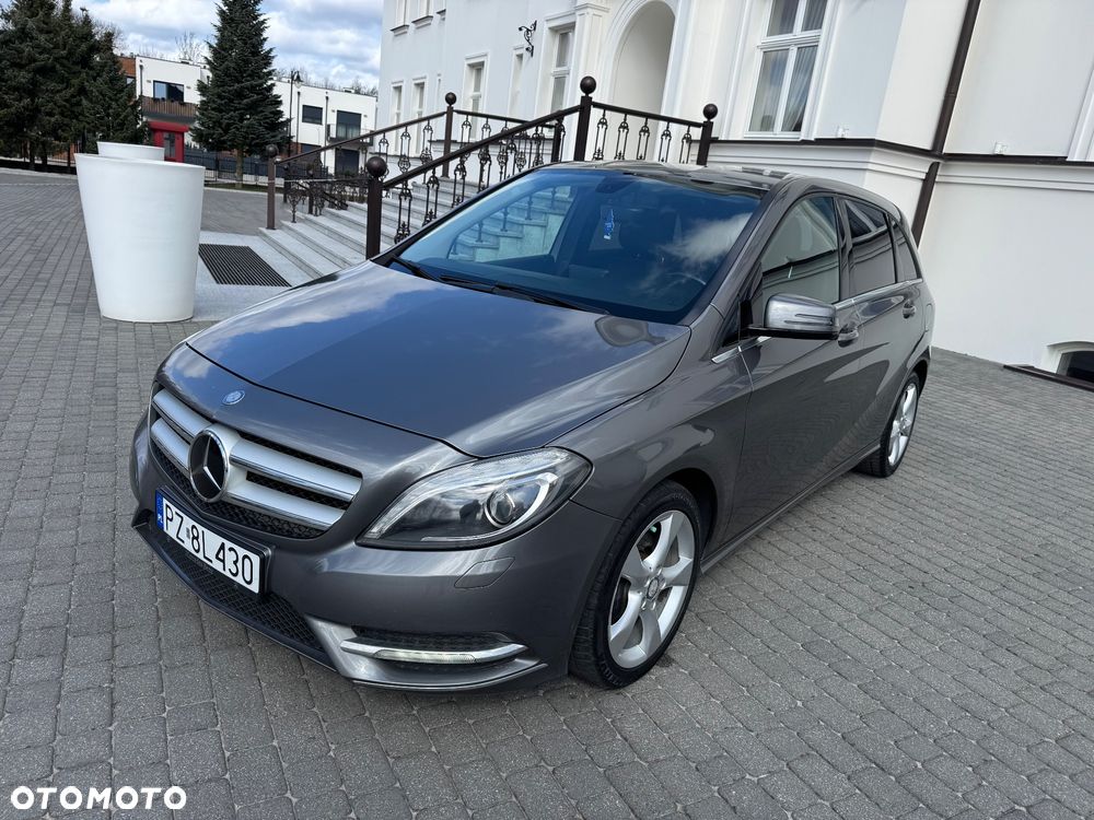 Mercedes-Benz Klasa B 200 (CDI) d 4-Matic AMG Line - 2