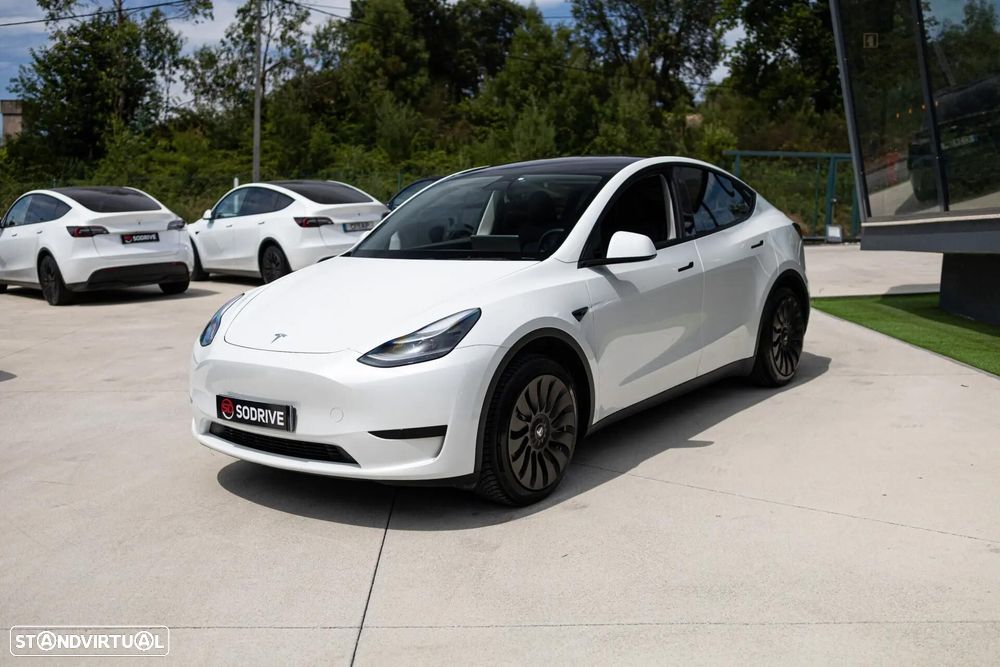 Tesla Model Y Long Range Tração Integral — fotografia 4