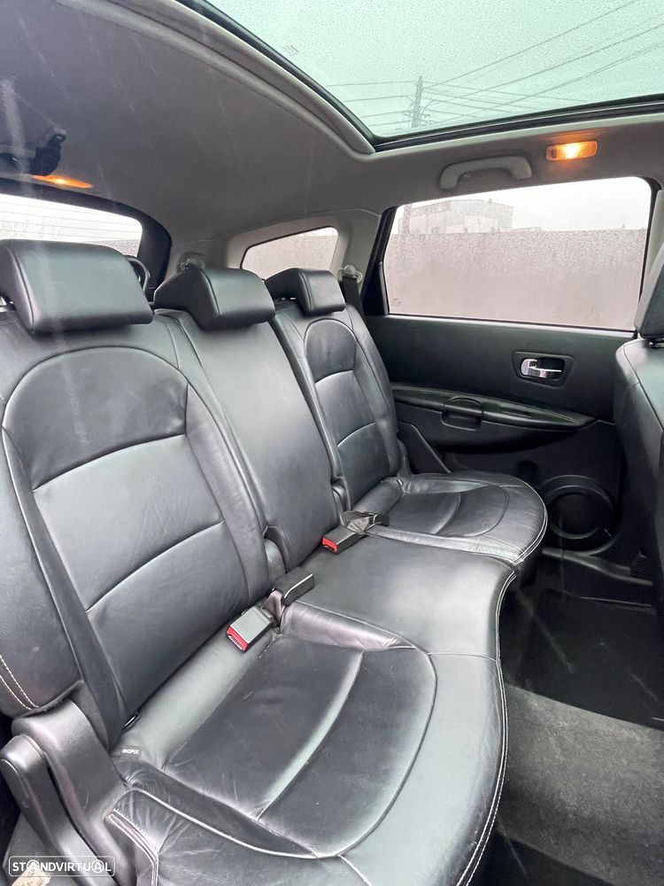 Nissan Qashqai +2 1.5 dCi Tekna Premium 18 360 - 9