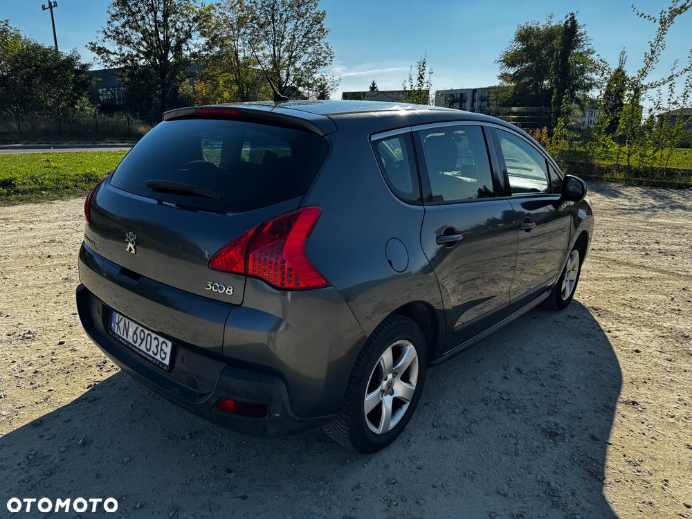 Peugeot 3008 1.6 HDi Premium - 13