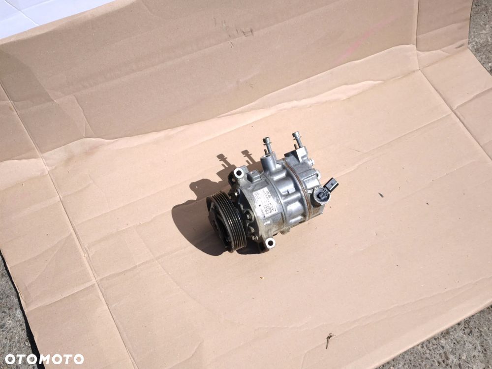 5q0816803k kompresor klimatyzacji VW Crafter II MAN TGE 16-26r - 1