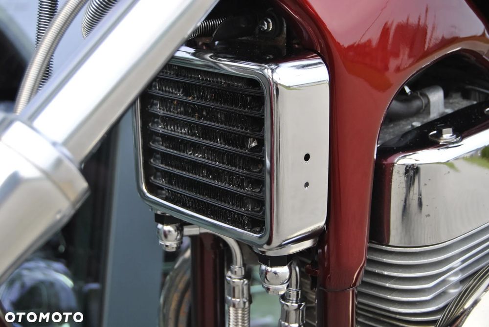 Suzuki Intruder - 33