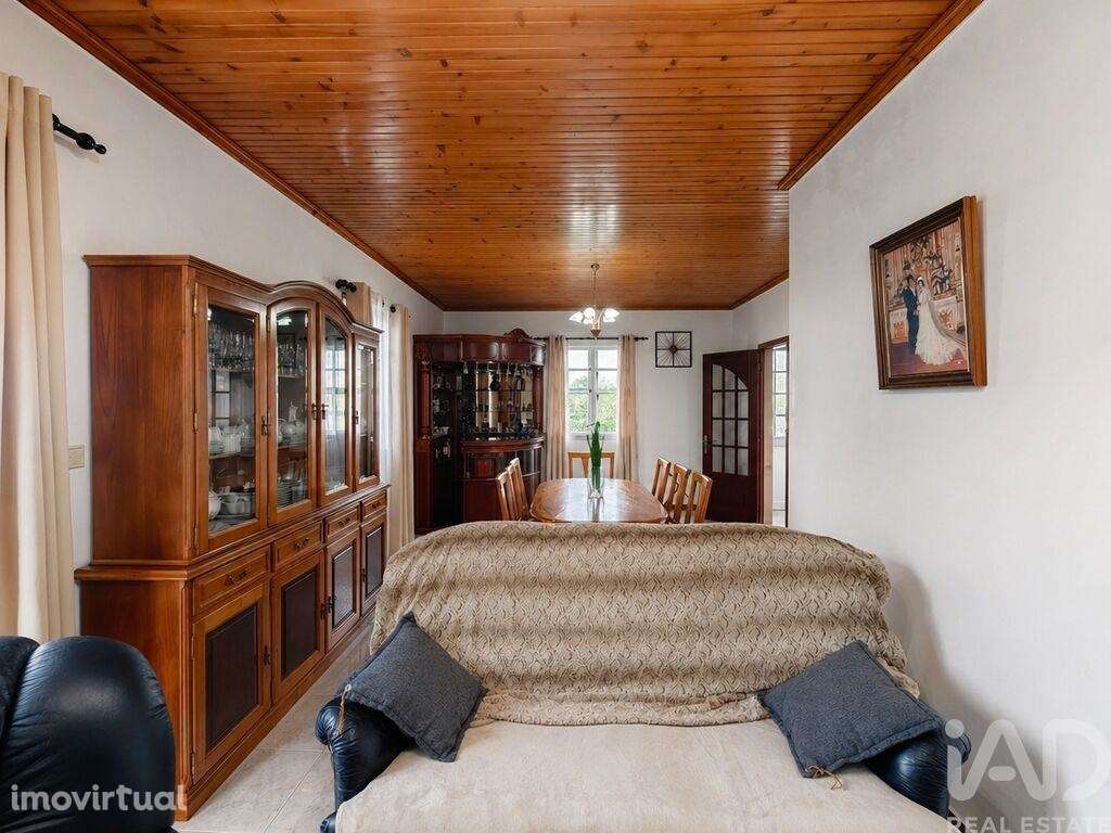 Moradia isolada T3 em Ribeiras de 201 m2 - Grande imagem: 5/28