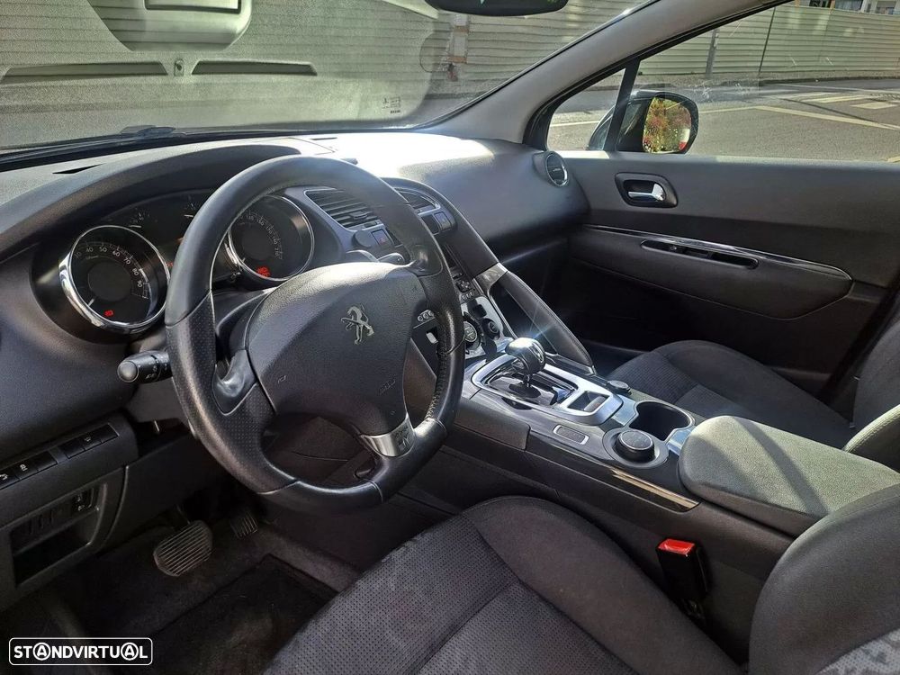 Peugeot 3008 2.0 HDi Hybrid4 - 10