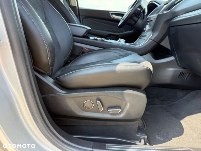Ford S-Max - 35