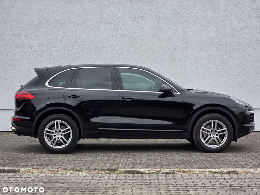Porsche Cayenne Standard - 8