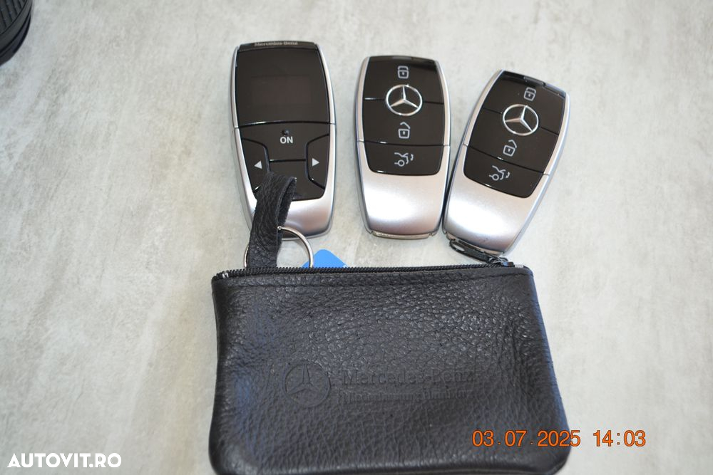 Mercedes-Benz E 350 BlueTEC 4MATIC - 34