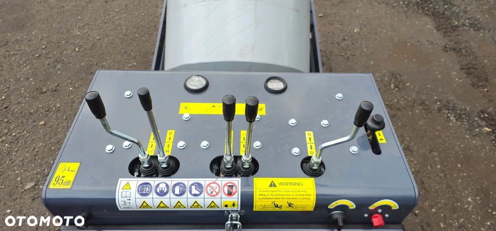 Samozaładowcza betoniarka MACHPRO MP-S750 wozidło - 6