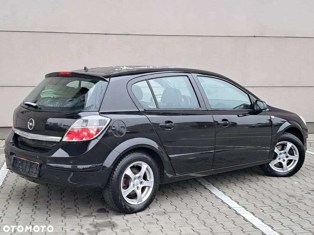 Opel Astra 1.6 Edition - 11