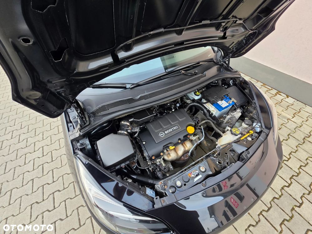 Opel Corsa 1.4 16V Cosmo - 26