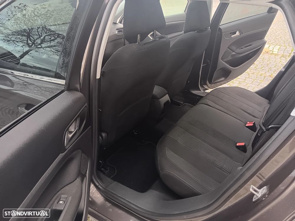 Peugeot 308 SW BlueHDi 120 Stop & Start Allure - 14