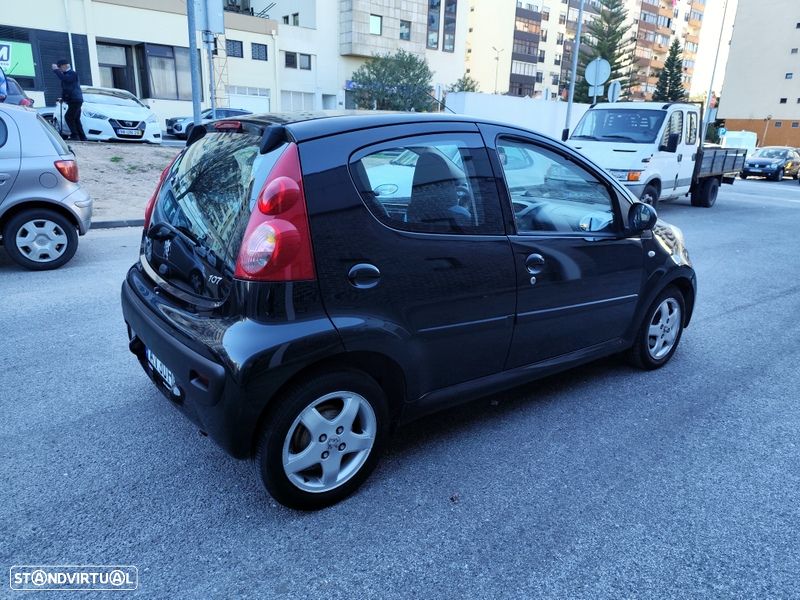 Peugeot 107 1.0 Active - 20
