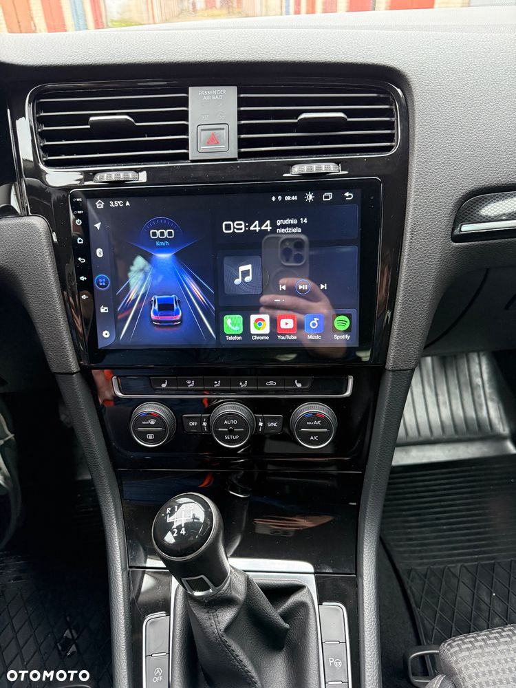 Volkswagen Golf - 20