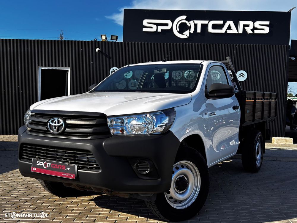 Toyota Hilux - 2