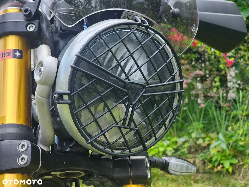 Triumph Scrambler - 11
