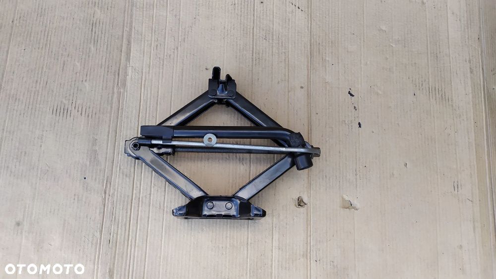 Koło dojazdowe R16  Ford Focus , Puma , Mondeo , C-max + zestaw szybka wysyłka - 17