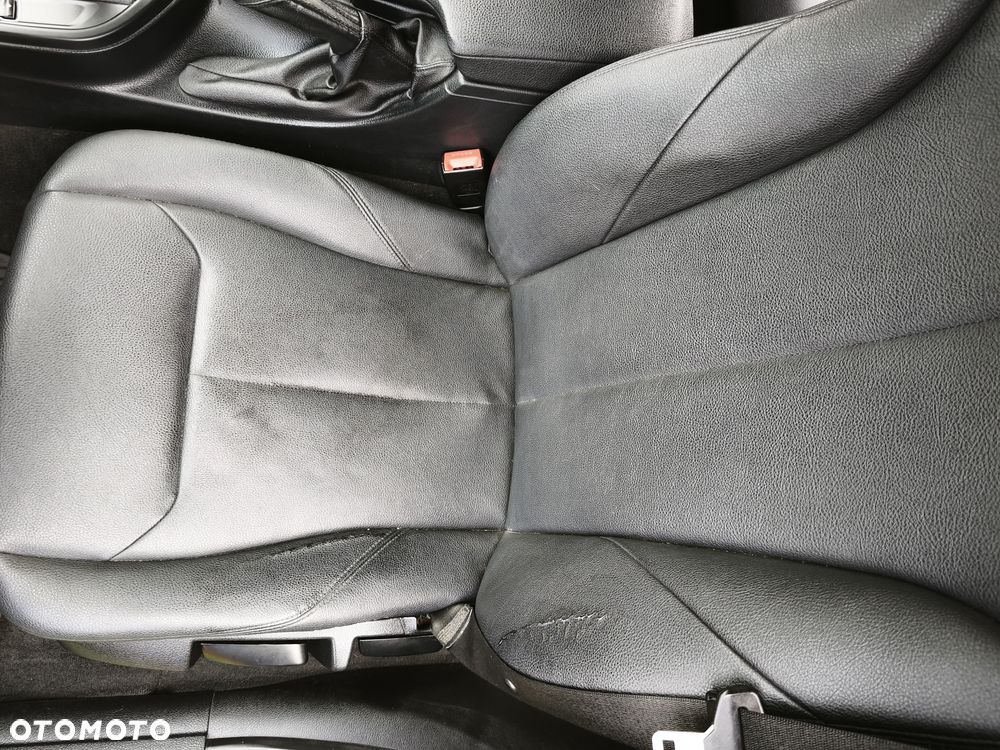 BMW Seria 3 318d DPF - 19