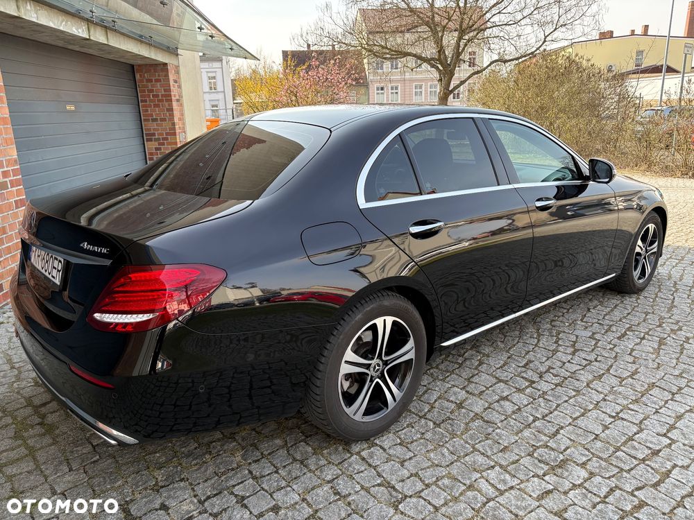 Mercedes-Benz Klasa E 200 4Matic 9G-TRONIC Avantgarde - 7