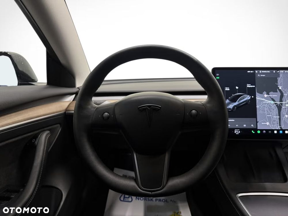 Tesla Model 3 - 11