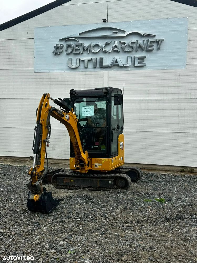 Caterpillar 302 - 4