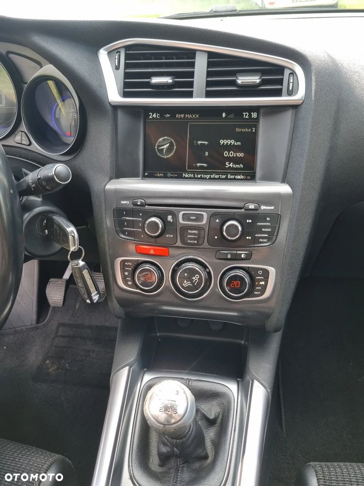 Citroën C4 e-HDi 115 Exclusive - 12