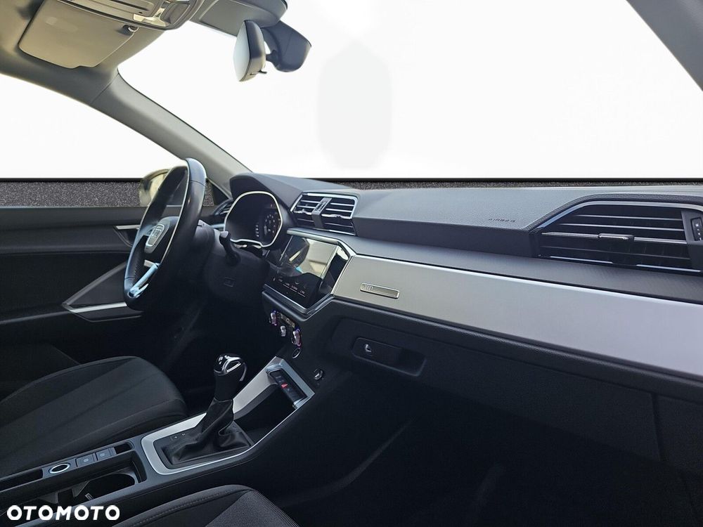Audi Q3 35 TFSI mHEV S-Line S tronic - 22