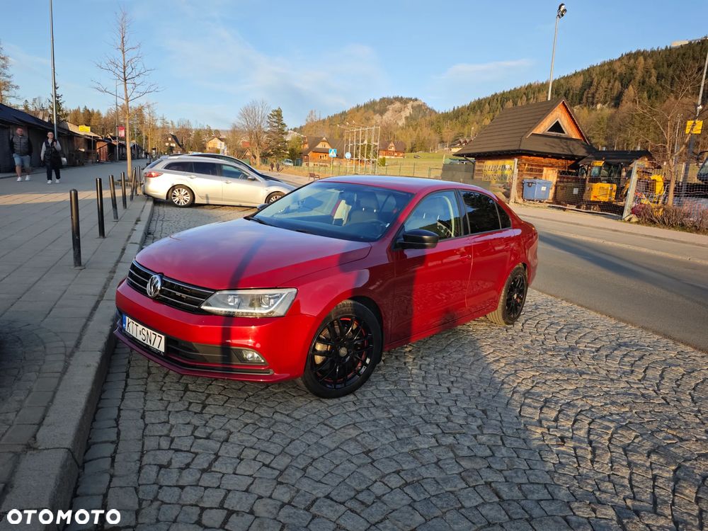 Volkswagen Jetta - 3