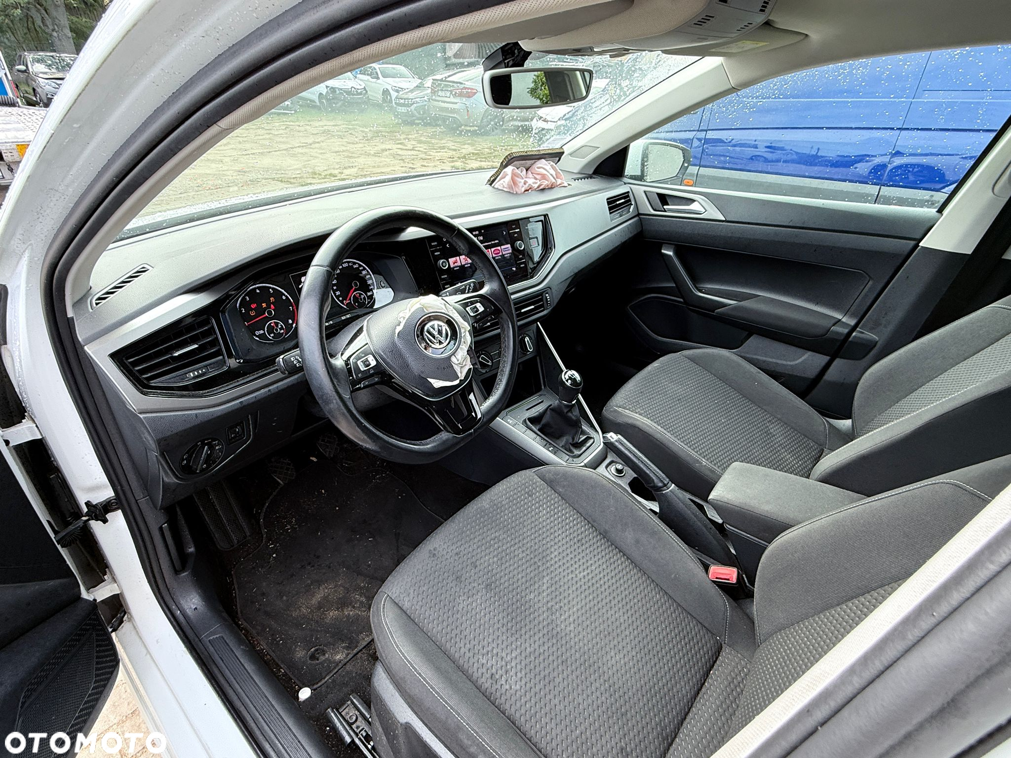 Volkswagen Polo 1.0 TSI Blue Motion - 5