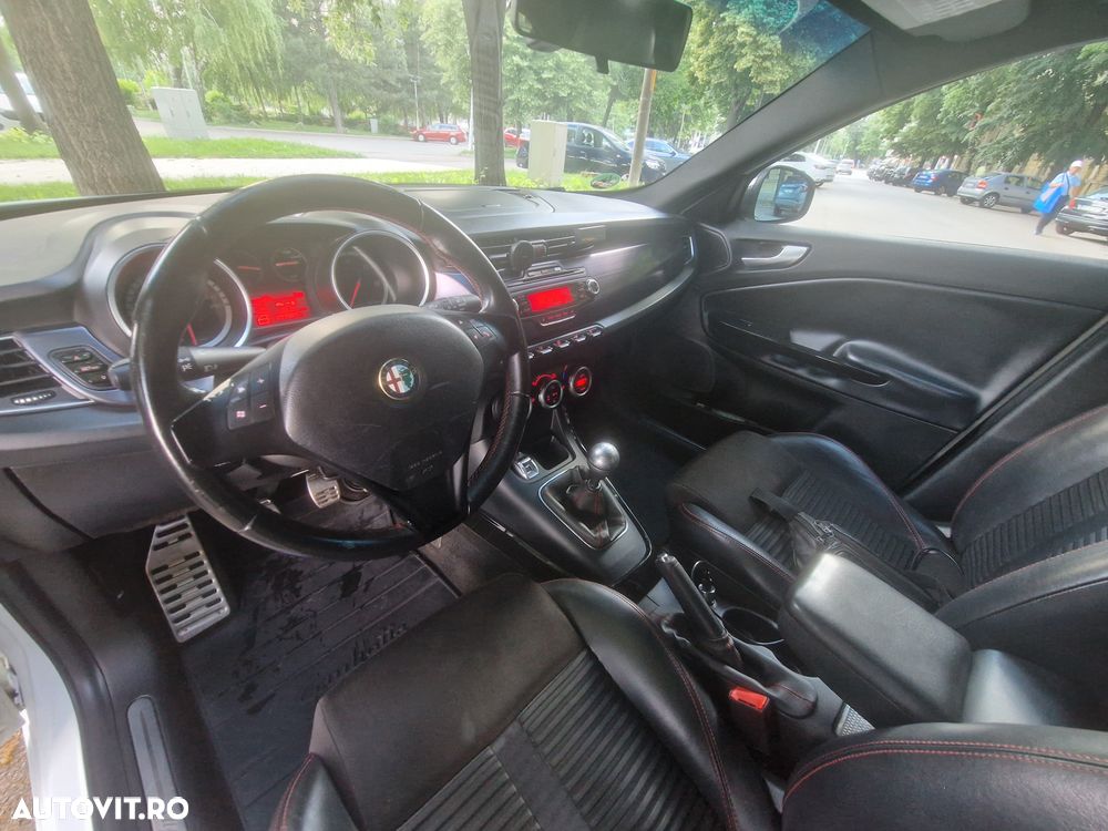 ALFA ROMEO Giulietta 2011 — imagine 20