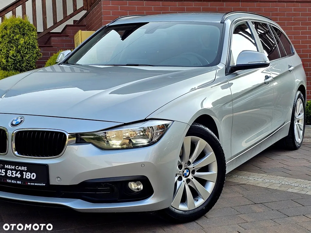 BMW Seria 3 318d Touring Sport Line - 10